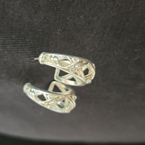 Avon Basketweave Earrings